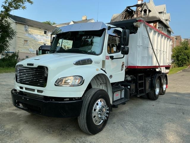 Camion ampliroll Freightliner M2 106 — occasion 2018