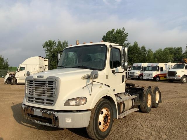 Freightliner M2 112