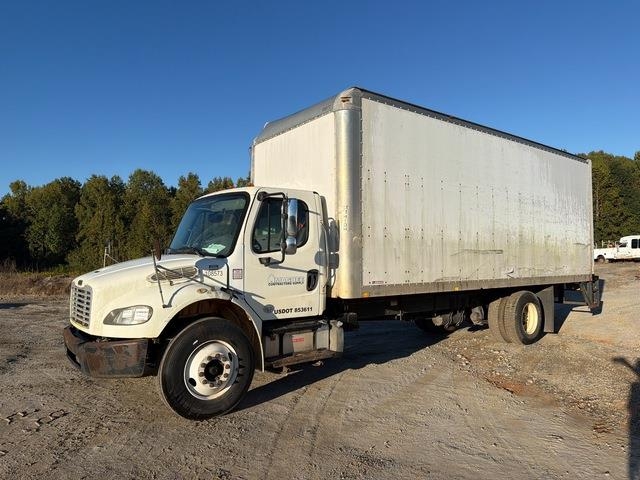 Camion fourgon Freightliner M2106 — occasion 2015