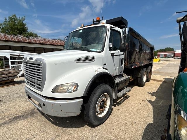 Camion benne Freightliner M2112 — occasion 2010