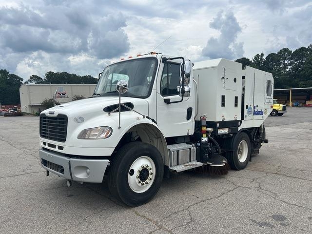 Freightliner M6