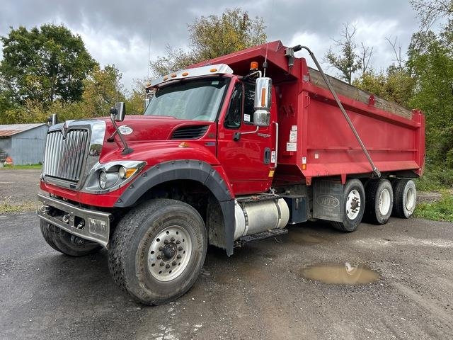 Camion benne International 7600 — occasion 2013