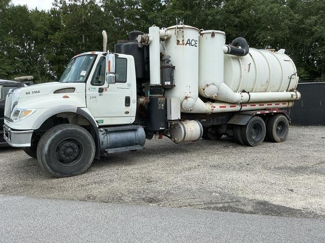 International 7600 6X4