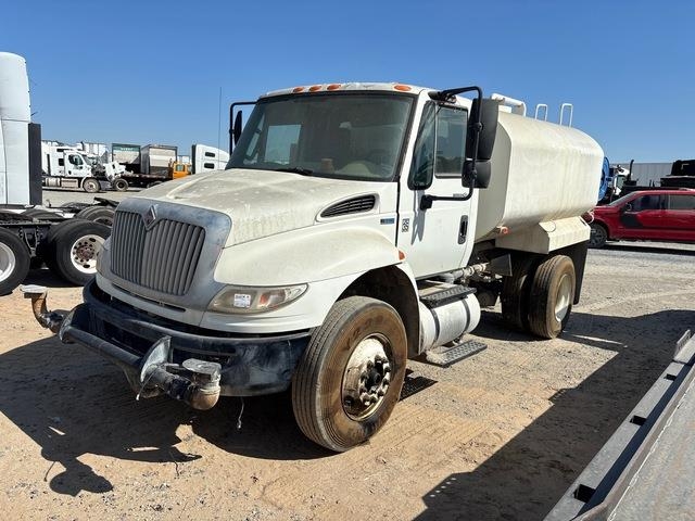 International DuraStar 4400