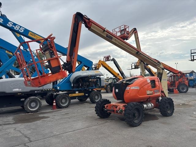 JLG 600AJN