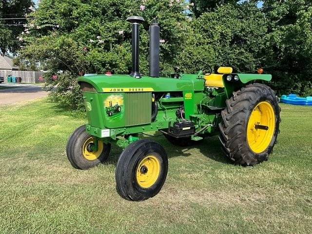 John Deere 4320