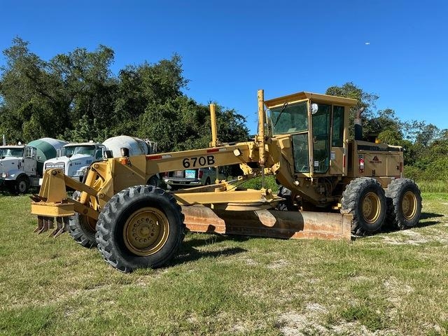 Niveleuse John Deere 670B — occasion 1995, 4 605 h