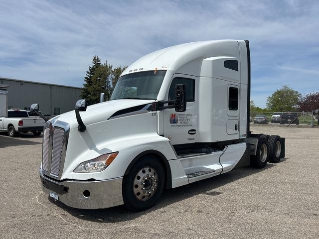 Tracteur routier Kenworth T680 — occasion 2021