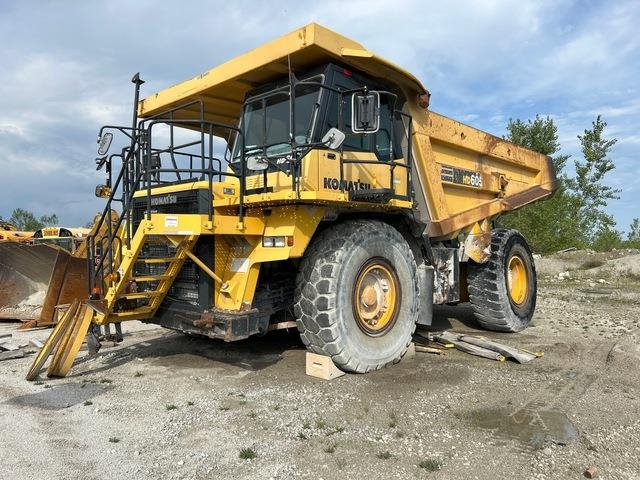 Komatsu HD605-7E0