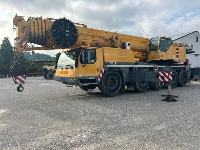 Grue tout-terrain Liebherr LTM1130-5.1 — occasion 2008, 5 027 h