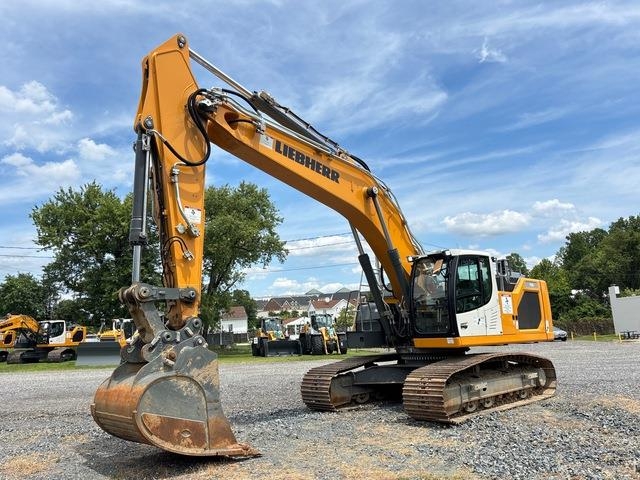 Pelle sur chenilles Liebherr R938 — occasion 2023, 597 h