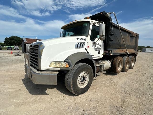 Mack CT713