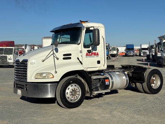 Mack CXU612