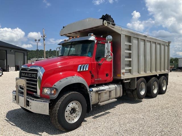 Camion benne Mack GU713 — occasion 2015