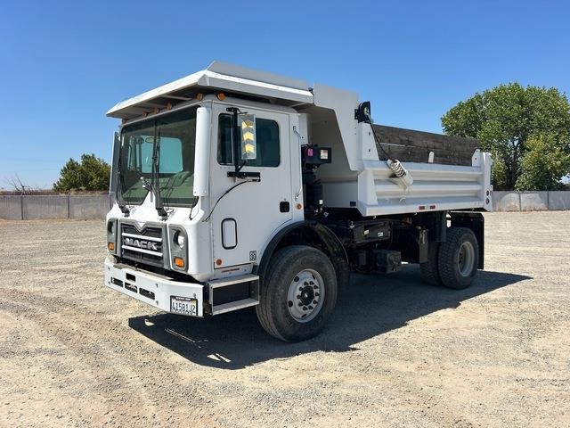 Camion benne Mack MRU600 — occasion 2014