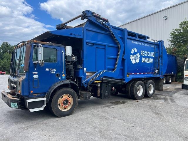 Mack MRU613