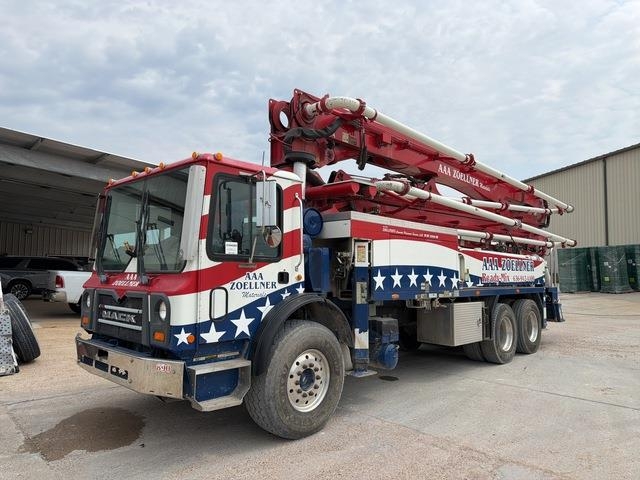 Mack MRU613