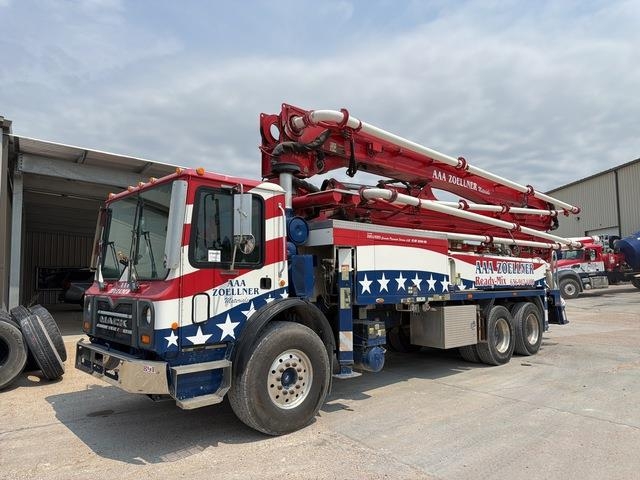 Mack MRU613
