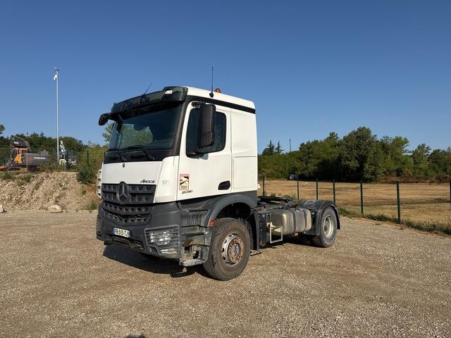 Mercedes-Benz Arocs 2051