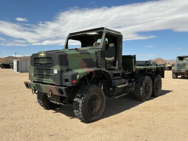 Camion fourgon Oshkosh AMK23 MTVR — occasion 2002
