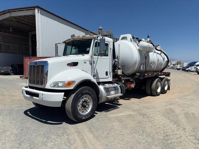 Peterbilt 348