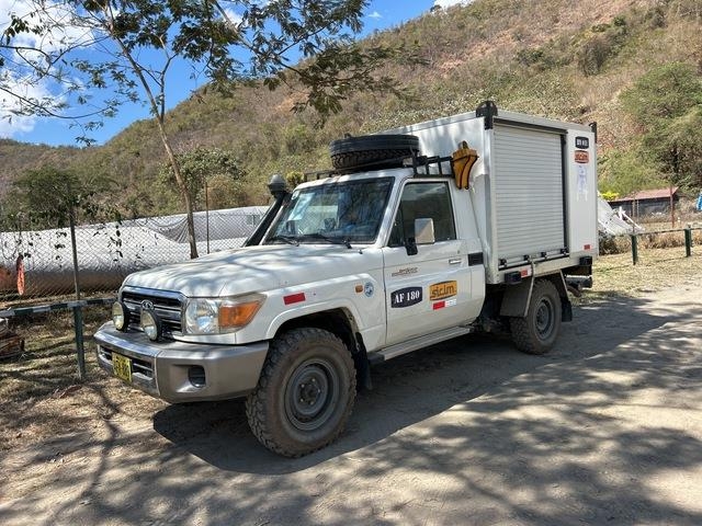Toyota Land Cruiser HZI 79