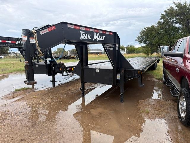 Remorque porte-engins TrailMaxx — occasion 2025