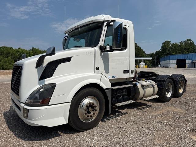 Volvo VNL64T300
