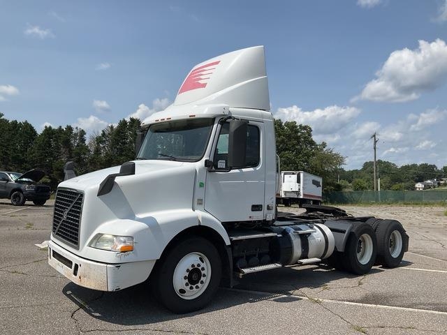 Volvo VNM