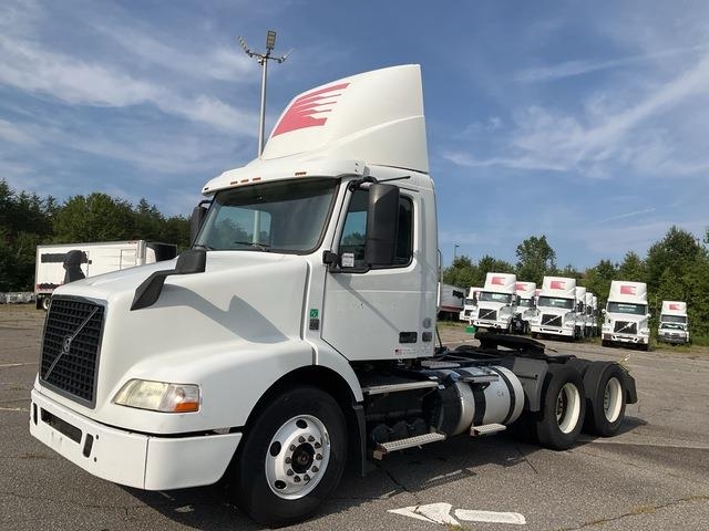 Volvo VNM