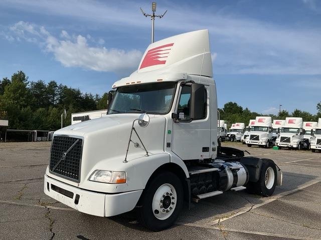 Volvo VNM