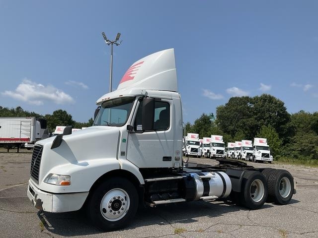 Volvo VNM