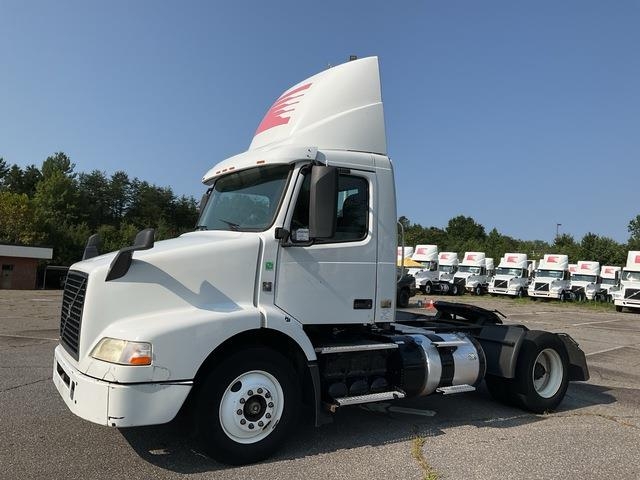 Volvo VNM