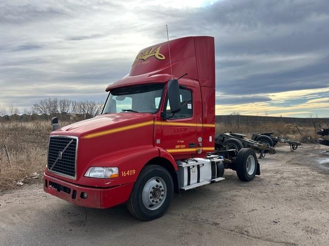 Volvo VNM42T