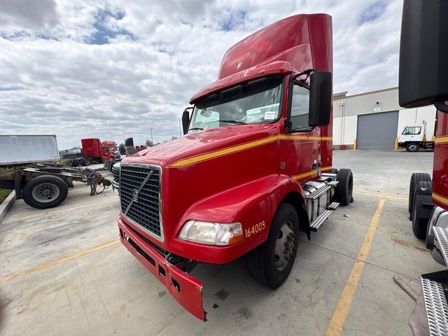 Volvo VNM42T