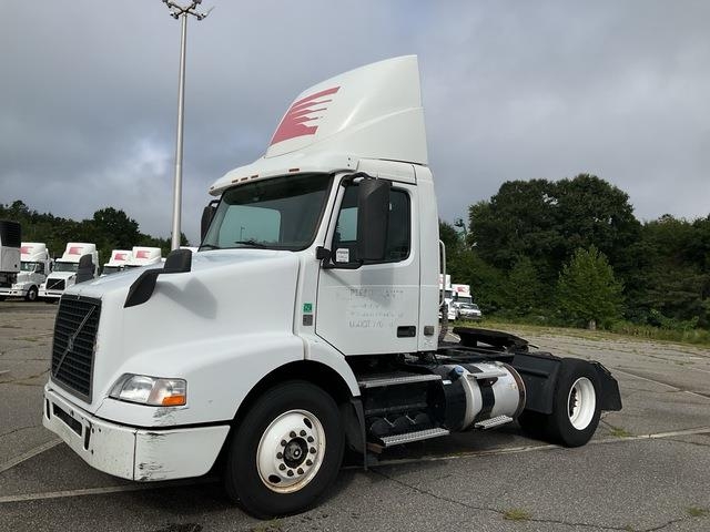 Volvo VNM42T