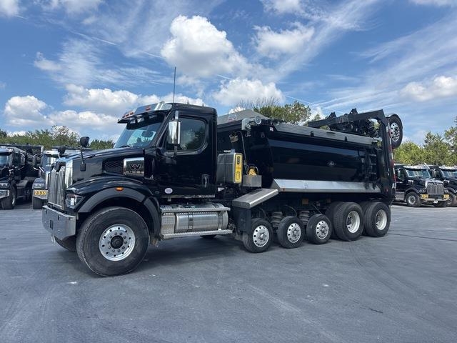 Camion benne Western Star 47X — occasion 2025