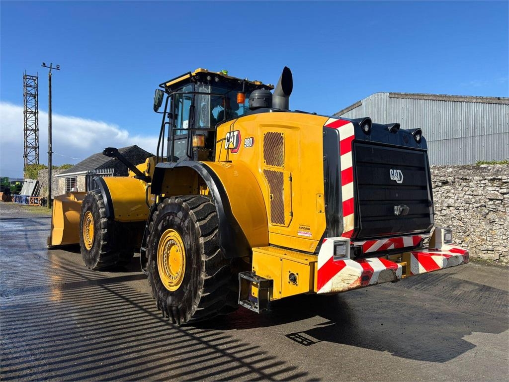 Chargeuse sur pneus Caterpillar 980 — occasion 2021, 8 236 h