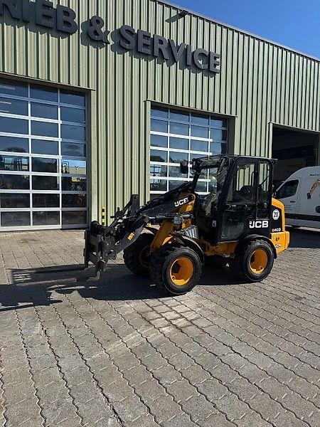 Chargeuse sur pneus JCB 403 — occasion 2019, 1 751 h