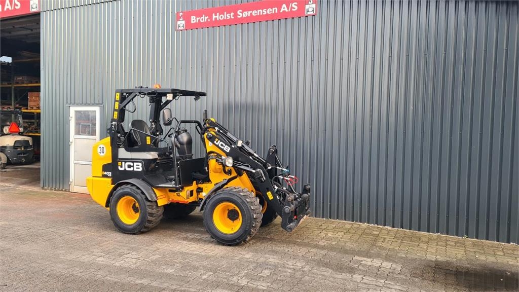 JCB 403 PLUS AGRI