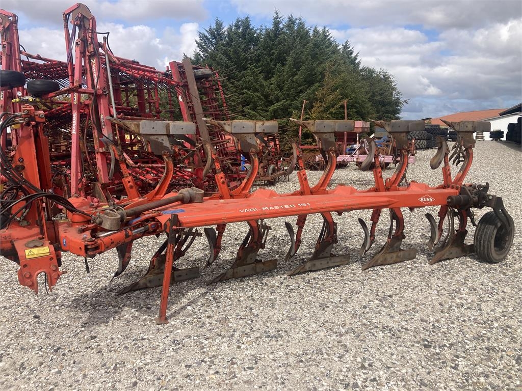 Kuhn VARI-MASTER151NSH