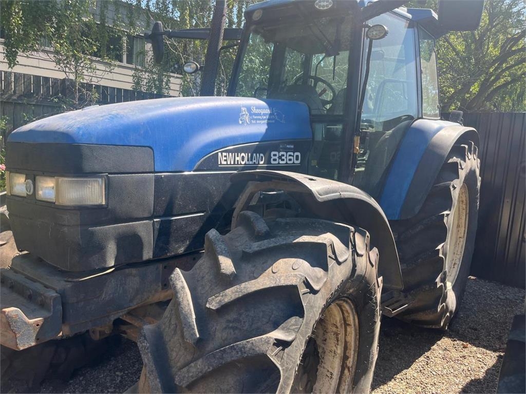 New Holland 8360-4WD TRAKTOR