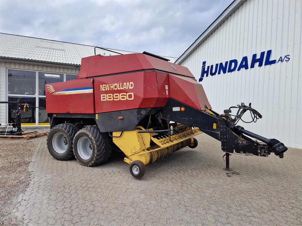 New Holland BB960RT