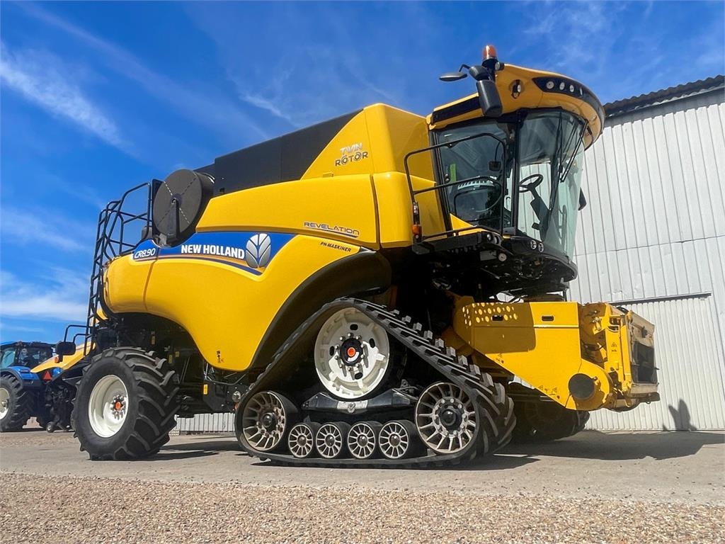 New Holland CR 8.90 SLH