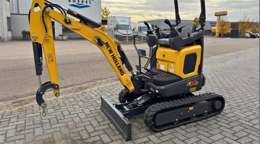 New Holland E14D ROLL-BAR AG