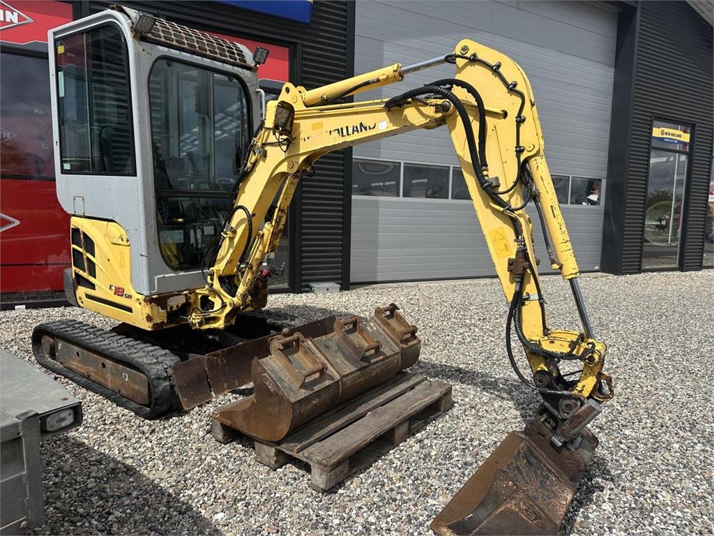 New Holland E18SR