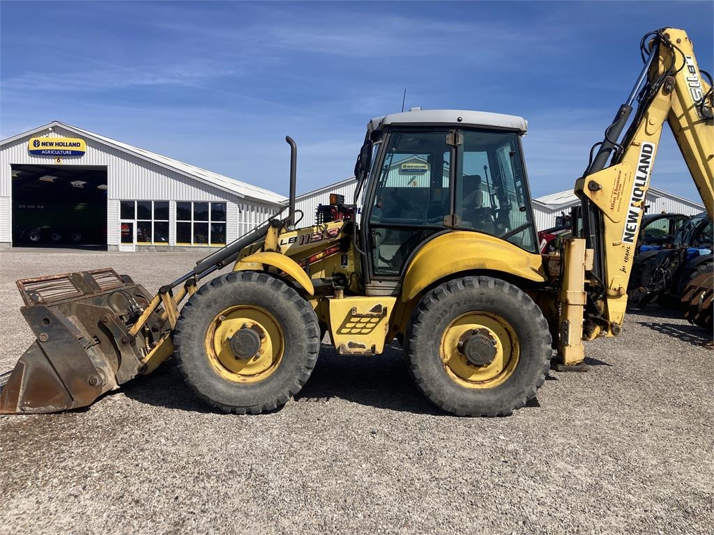 New Holland LB115B SS
