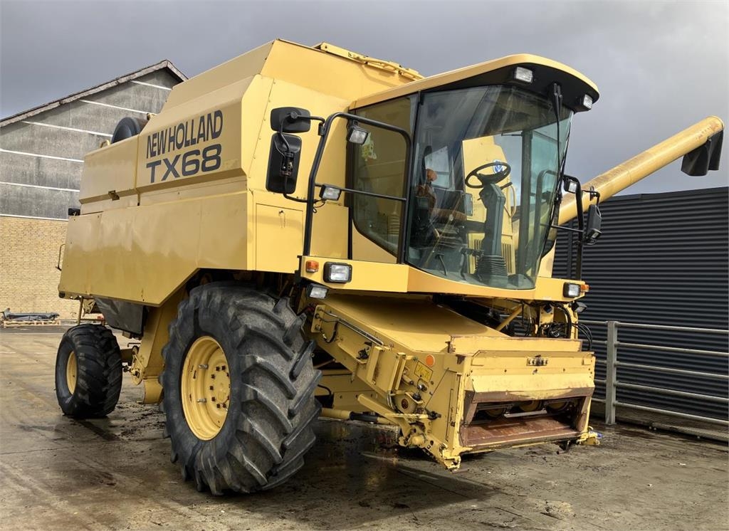 New Holland TX68 SLH PLUS