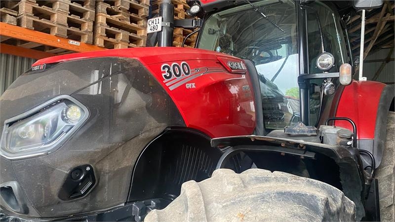 Case IH Optum 300 CVX