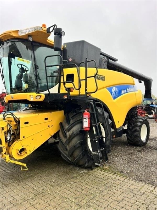 Moissonneuse-batteuse New Holland CR 9080 SLH — occasion 2007, 2 800 h